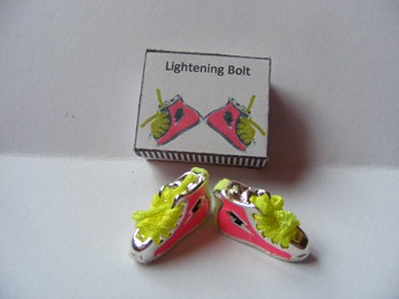 PINK LIGHTNING BOLT TRAINERS PINK LIGHTNING BOLT TRAINERS